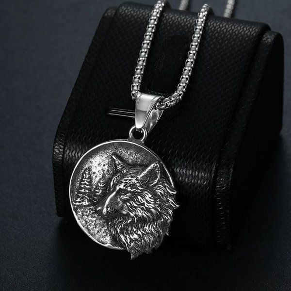 Retro Titanium Steel Viking Wolf Head Pendant